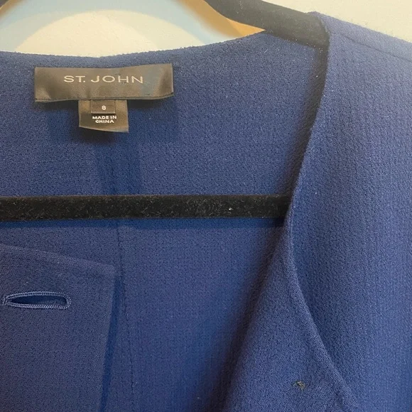 St. John One Button Overcoat - Picture 7 of 16